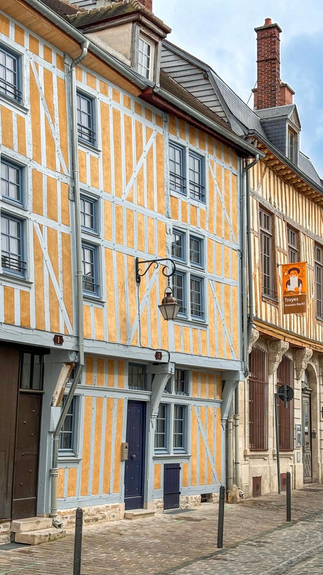 شقة Le Loft Brunneval - Refuge Arty Du Xvie Siecle تروي المظهر الخارجي الصورة